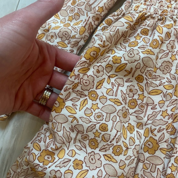 Cat & Jack Long Sleeve Fall Leaves Dress with Smocking, size 4T - Picture 3 of 9